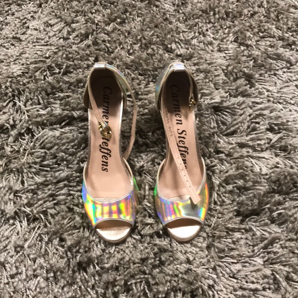 Carmen Steffens iridescent block peep toe heels